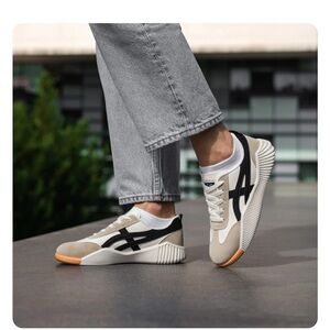 Deflorance women’s sneaker